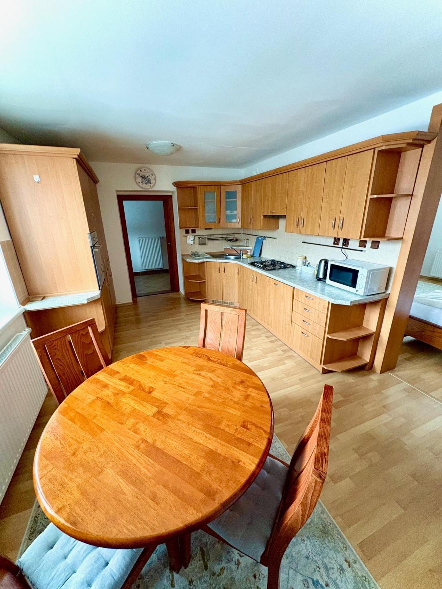 Vila U Urbana Havirov Luaran gambar